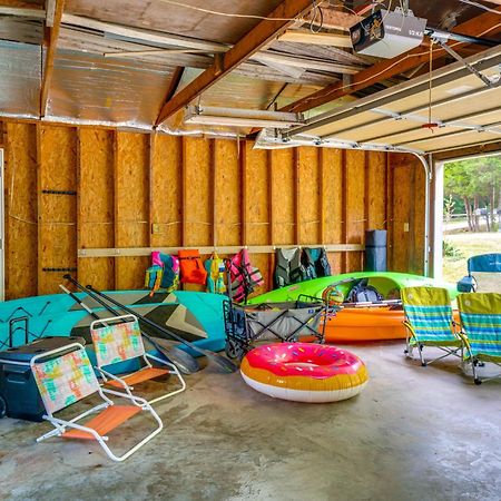 Modern Eckerty Home With Deck On Patoka Lake! Taswell Экстерьер фото
