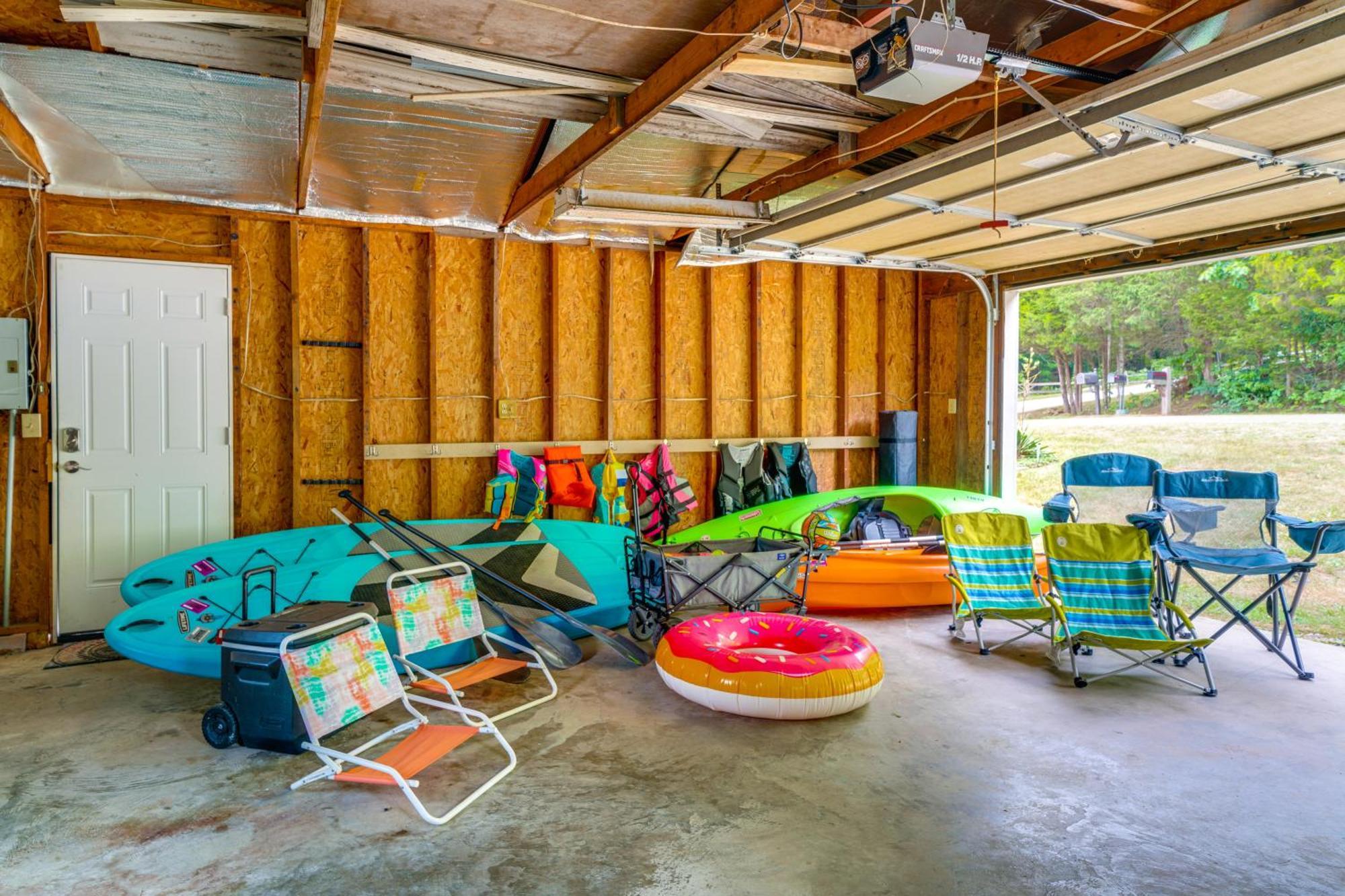 Modern Eckerty Home With Deck On Patoka Lake! Taswell Экстерьер фото